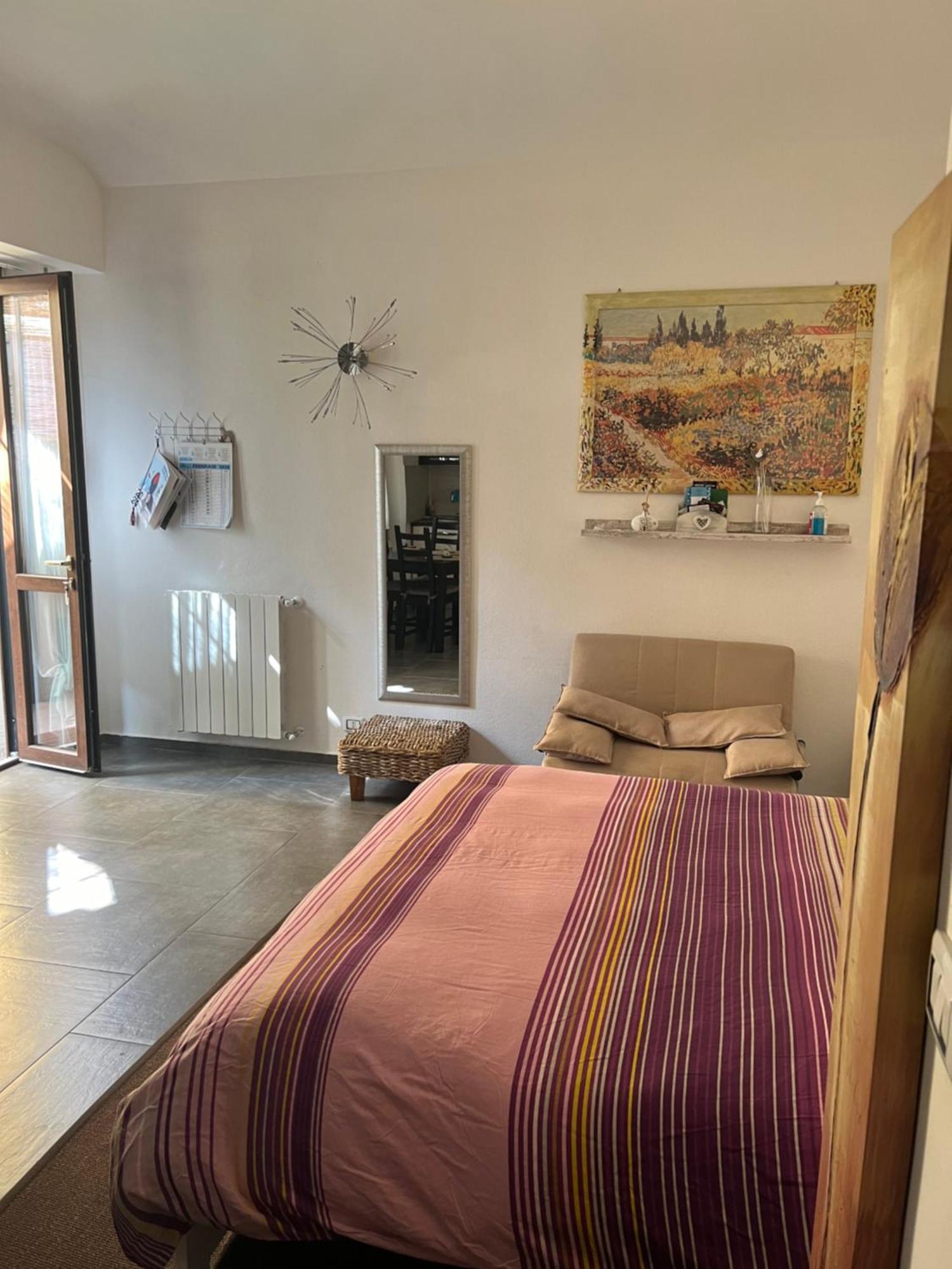 Free ParkingAppartamento Angolo Di Relax!!! Rivoli  Luaran gambar